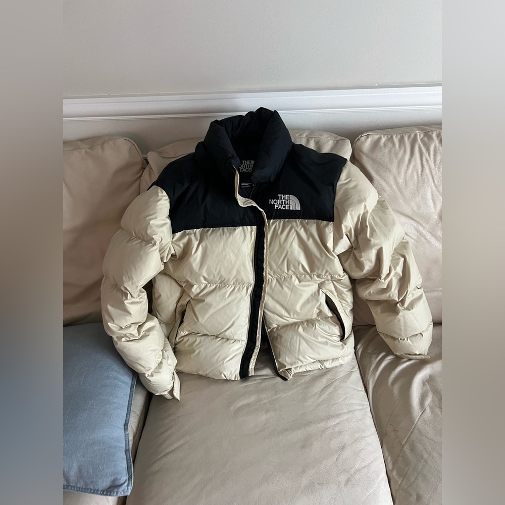 The North Face Nuptse Jacket size Men’s Medium/ Women’s Large